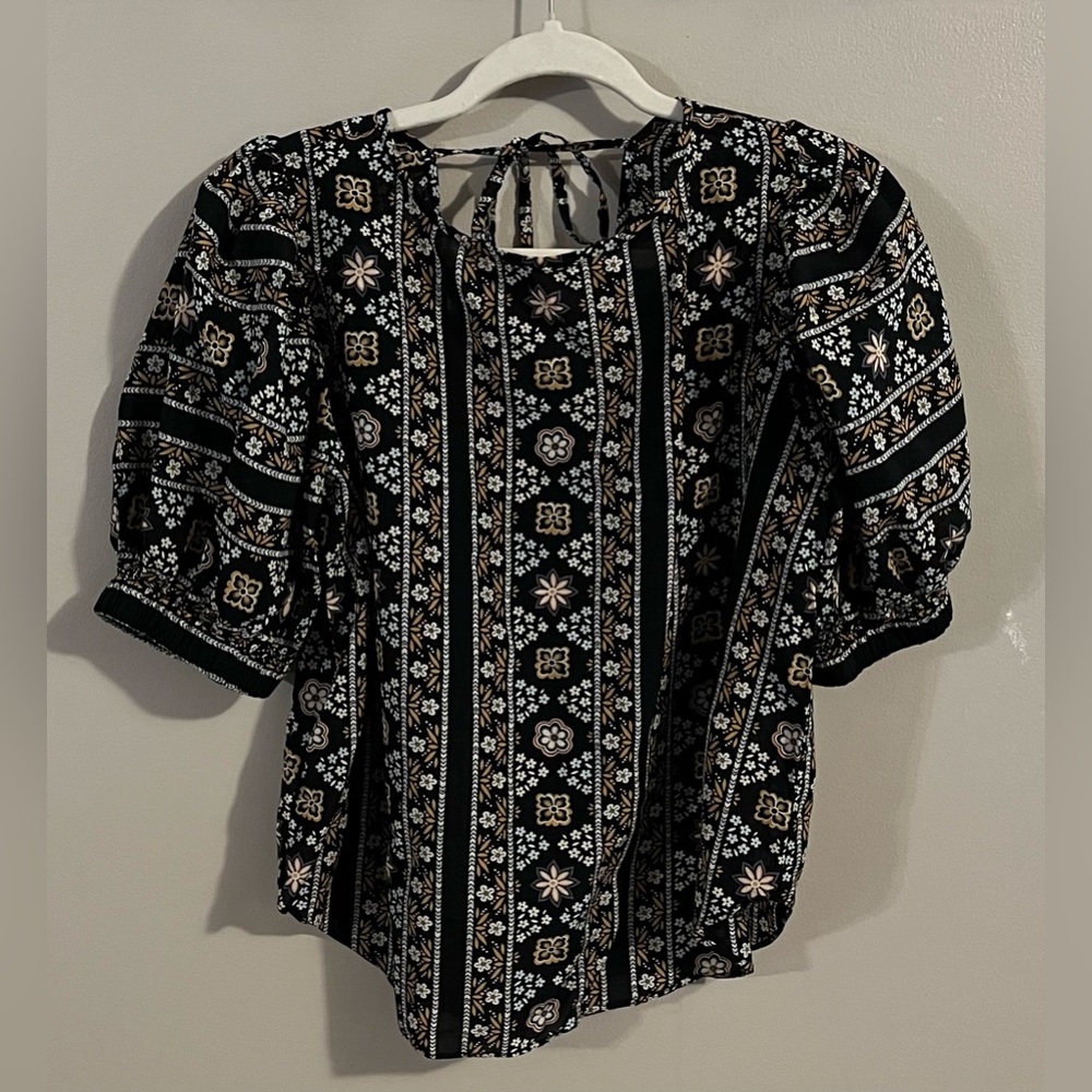 $6❤️Bundled Ann Taylor Blouse
